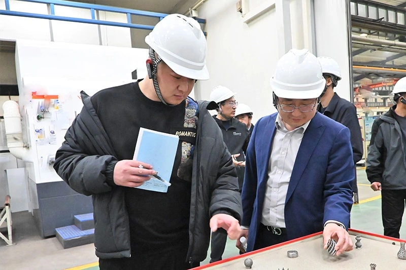 Jinhui Graphite Group Undertakes Benchmarking Tour at Haomao Group