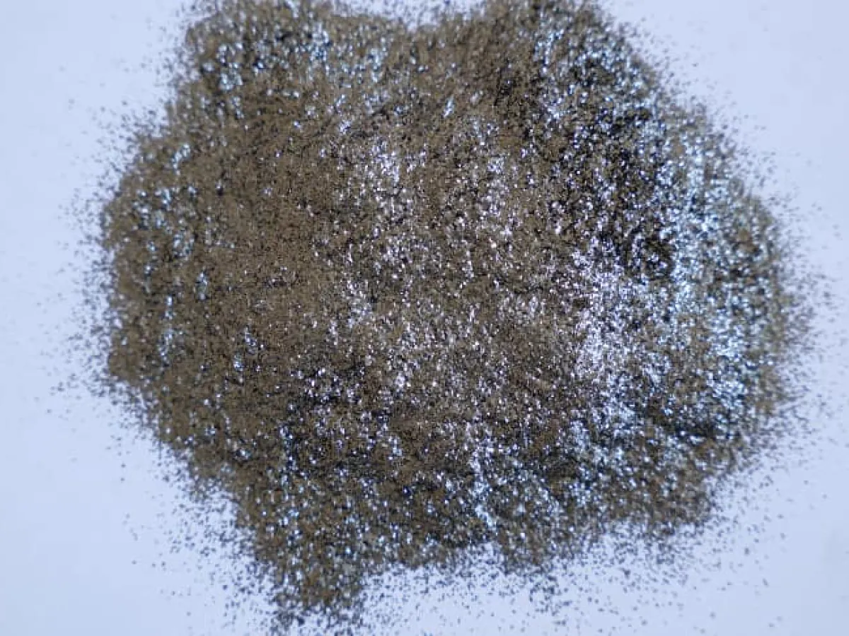 Practical Applications of Natural Flake Graphite in Refractory Materials Its Key Role in the Production of Magnesium-Carbon Bricks